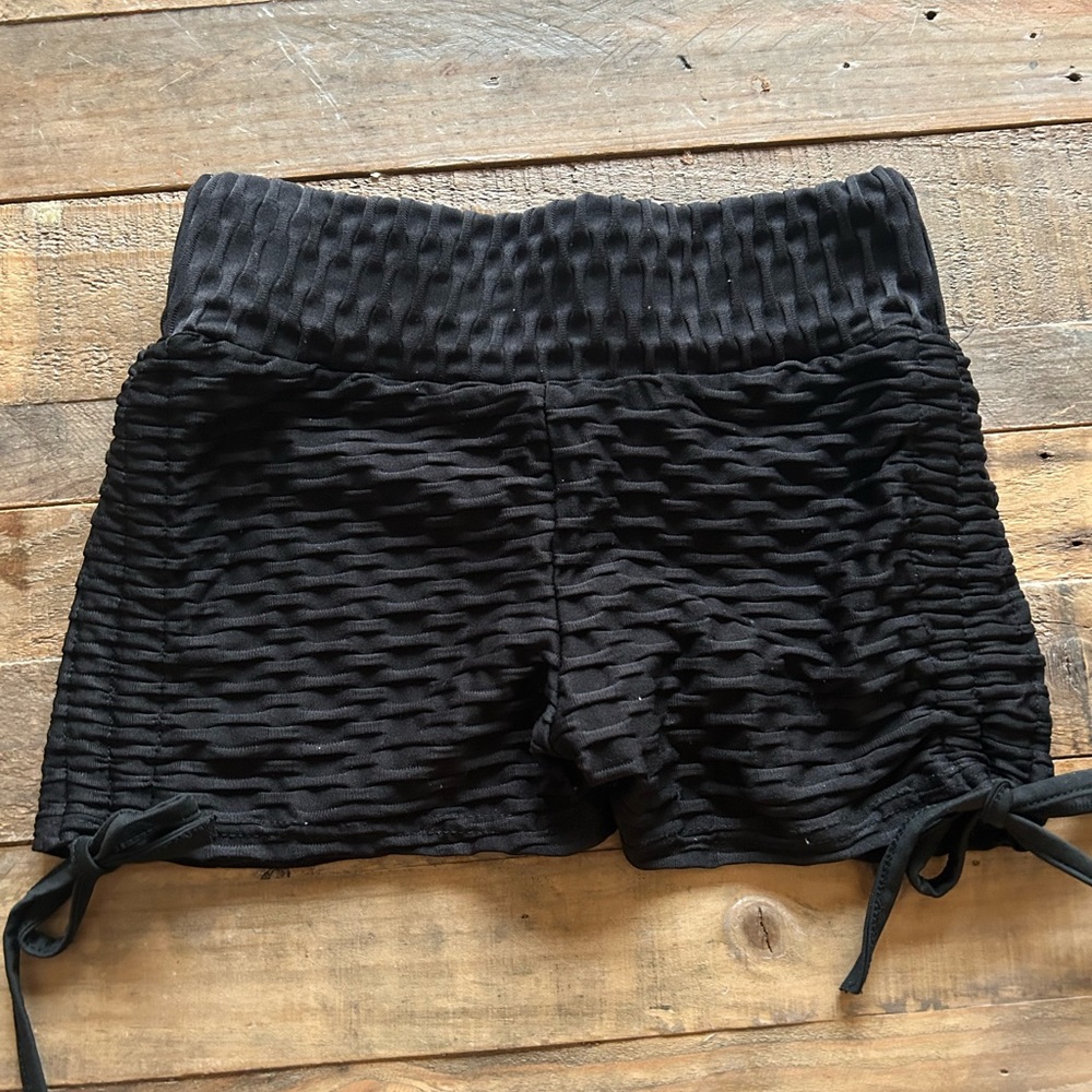 Amazon scrunch shorts